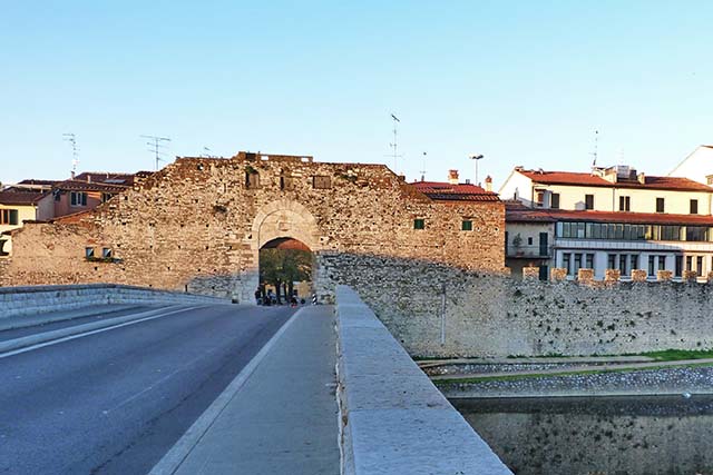 City gate, Prato