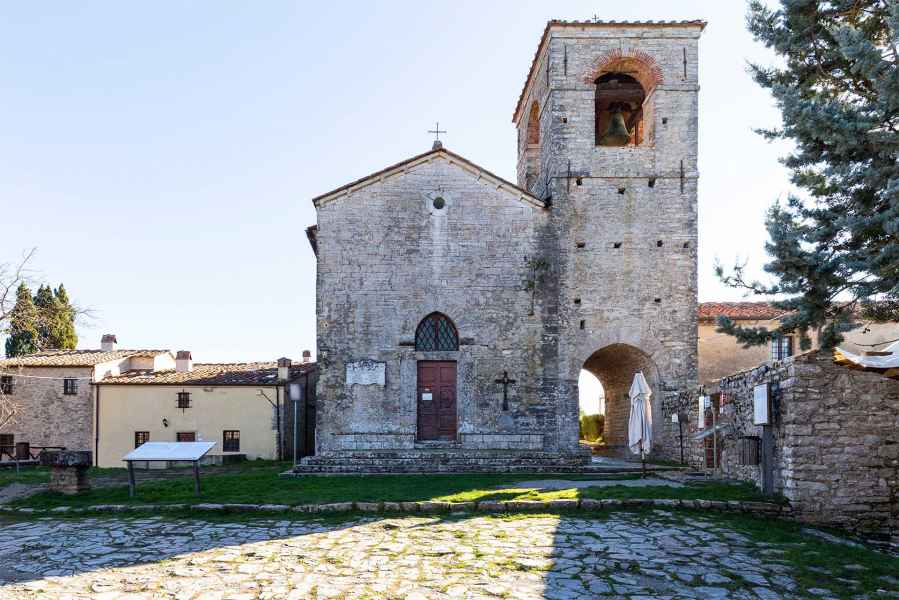 Facciata della Chiesa di San Niccolò, Monsummano Alto