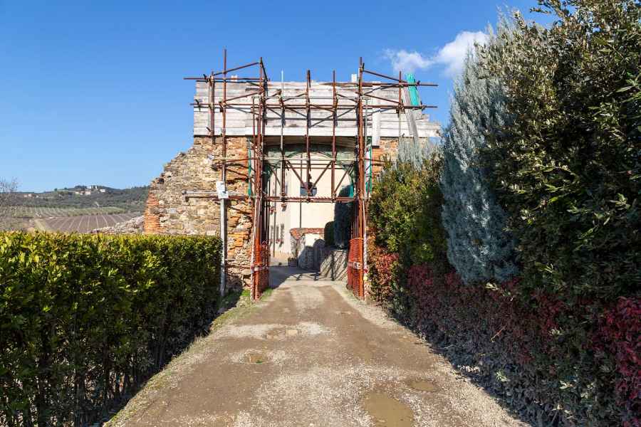 Ingresso del Barchetto della Pineta, Carmignano