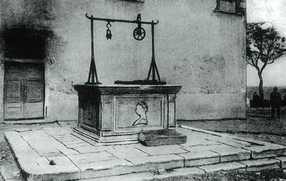 Piombino: la cisterna della Cittadella, foto storica