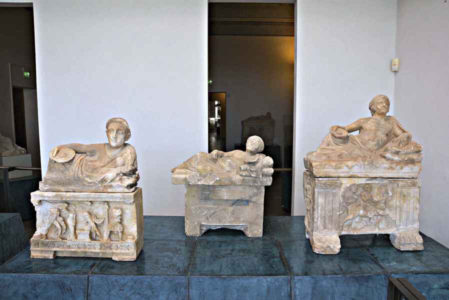 Sala con urne etrusche, Museo Guarnacci, Volterra