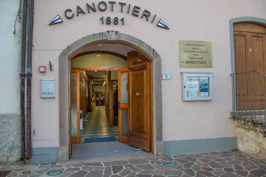 Ingresso al Centro Espositivo della Cantieristica navale e del Canottaggio