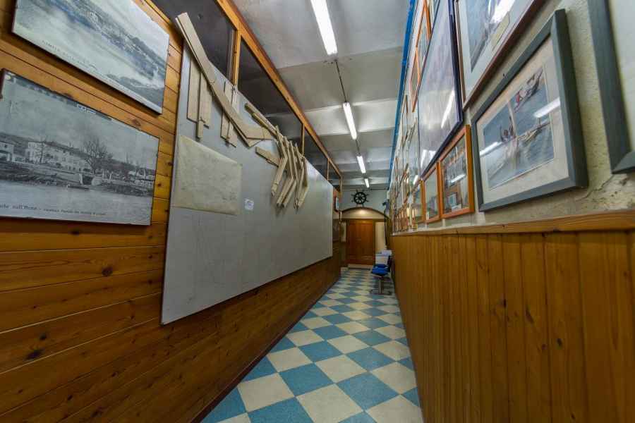 Interno al Centro Espositivo della Cantieristica navale e del Canottaggio