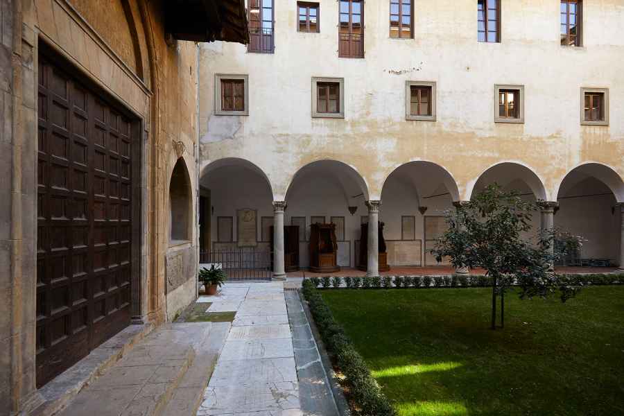 Chiostro della Badia Fiorentina, Firenze
