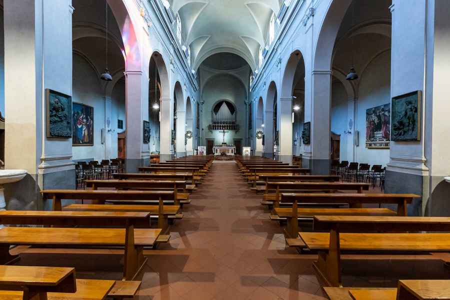 Interno della Pieve di San Giovanni Evangelista a Montelupo Fiorentino