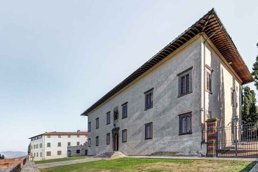 Facciata della Villa Medicea di Cerreto Guidi