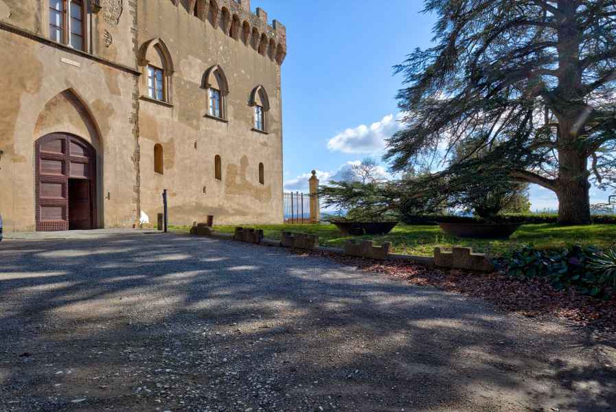 Ingresso al Castello di Santa Maria Novella, Certaldo
