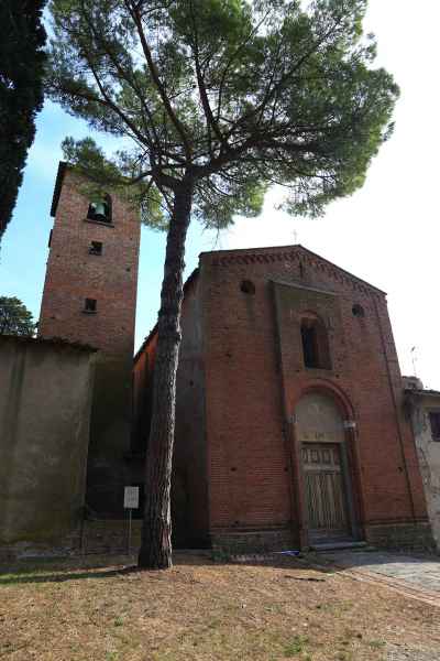 Facciata della Pieve di San Giovanni Evangelista a Monterappoli, Empoli