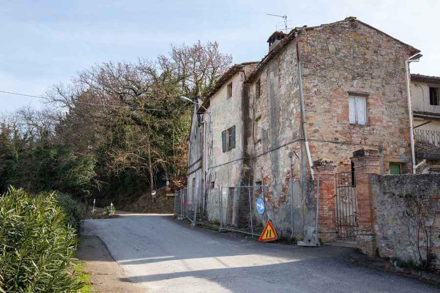 Vista della Chiesa di San Martino a Catignano, Gambassi Terme