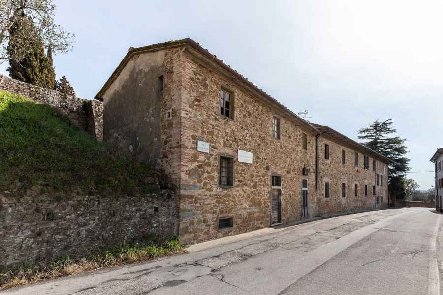 Façade of the Mill of La Doccia, Vinci