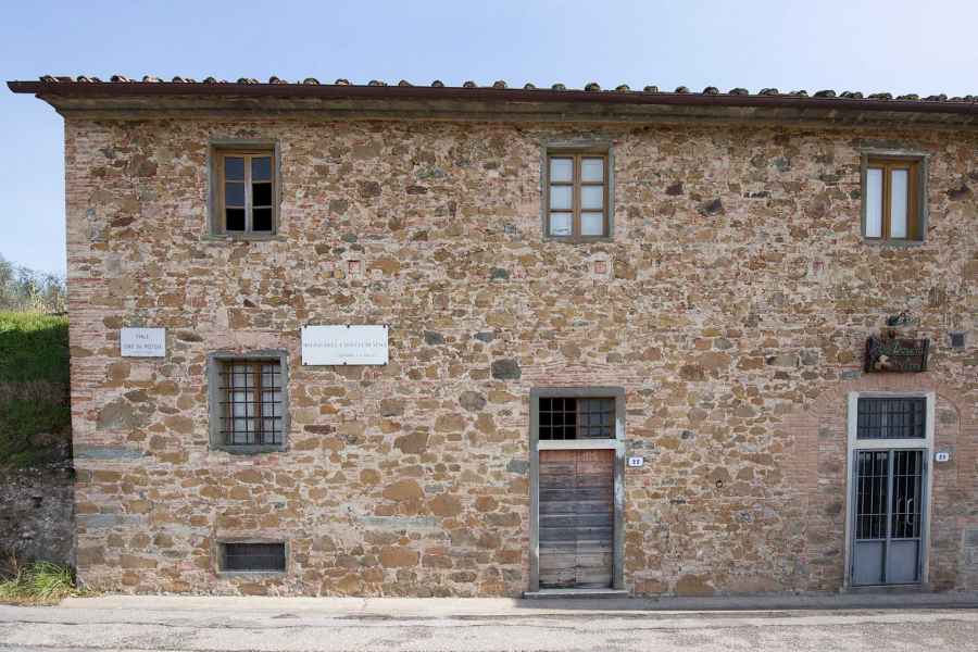 Façade of the Mill of La Doccia, Vinci