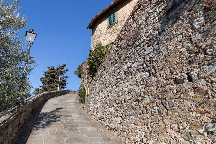 Alley in Bacchereto, Carmignano