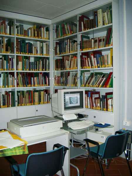 Archive material of the Biblioteca Leonardiana, Vinci