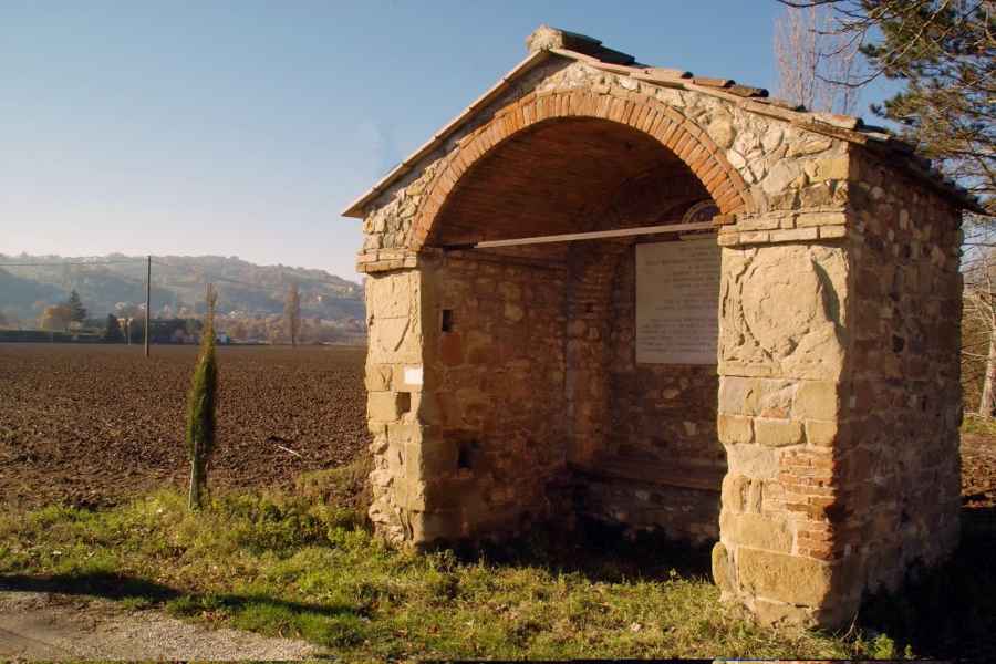 The Santa Maria chapel in theTiber plain under the walls of Anghiari