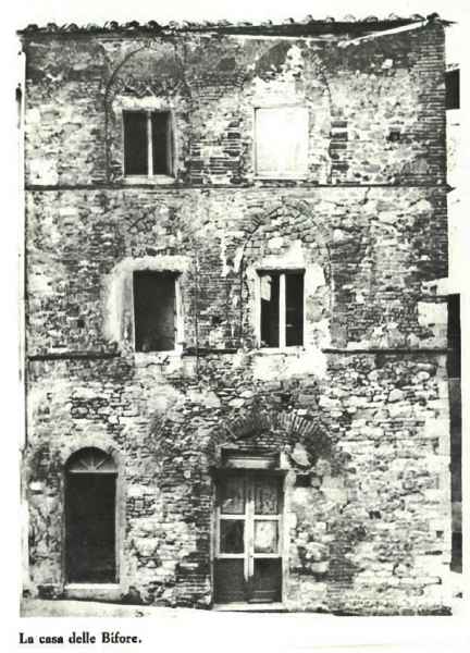 Historical photo of the Casa delle Bifore, XIV cent. Historical Archive of the city of Piombino