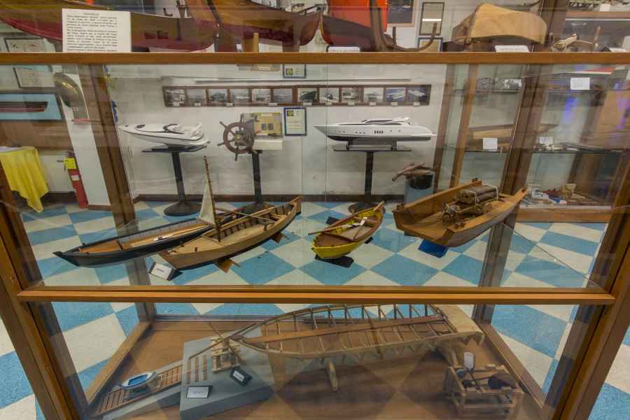 Showcase in the Navy Shipyard and Oarsmen Exhibition Center