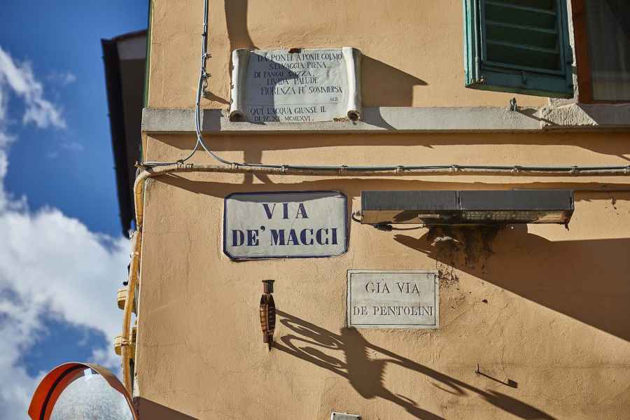 Crossroads between Via de