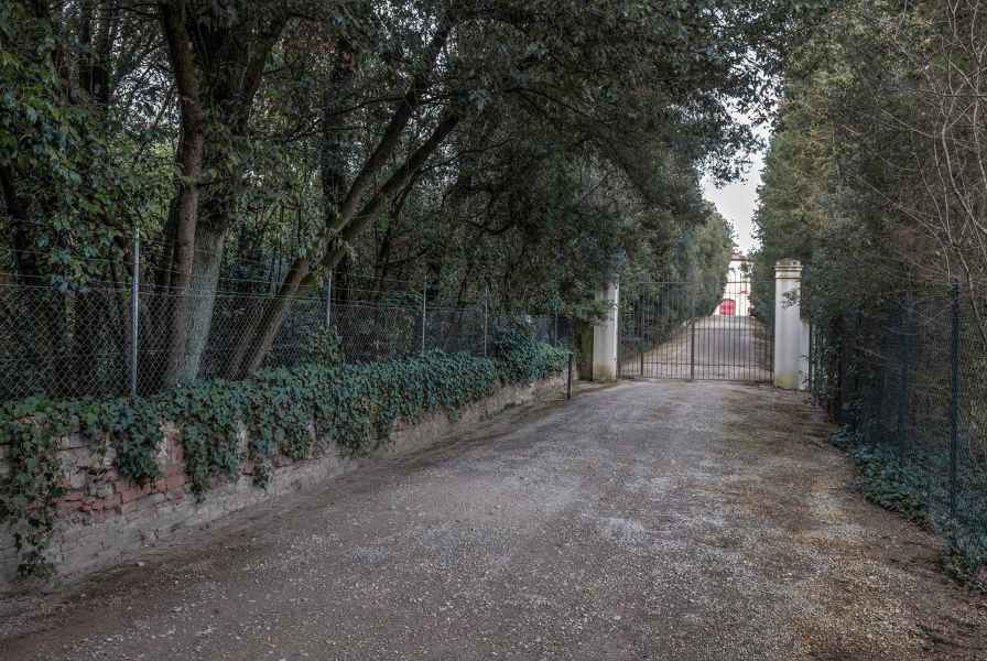 Entrance to the Villa, Granaiolo, Castelfiorentino