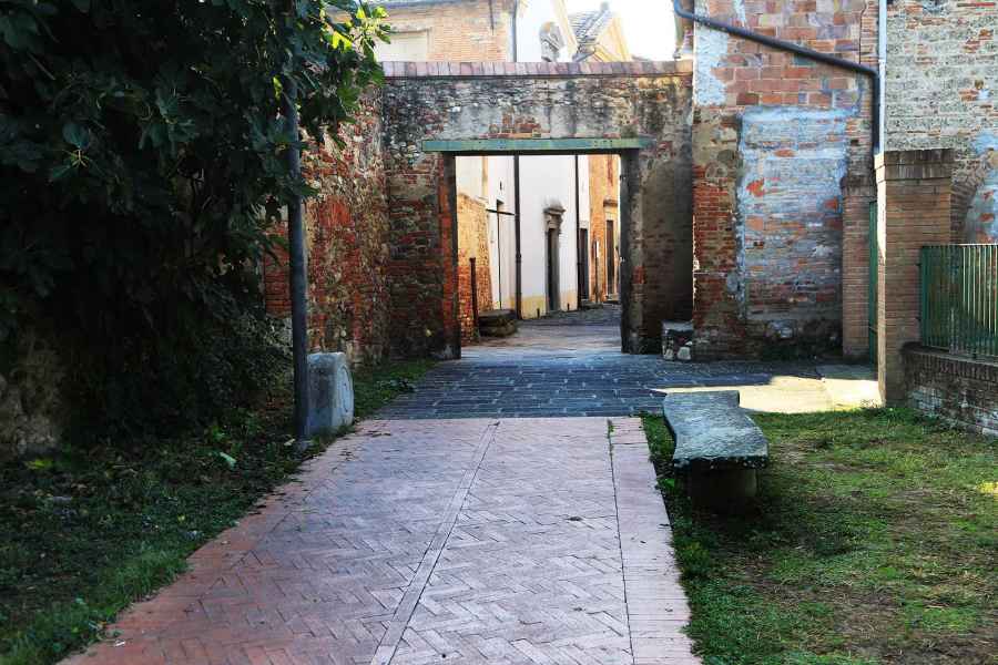Public garden inside the walls of Pontorme, Empoli