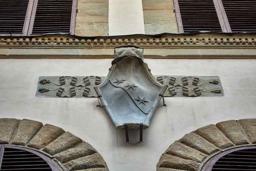 Coat of arms on the façade of Palazzo Ginori, Florence