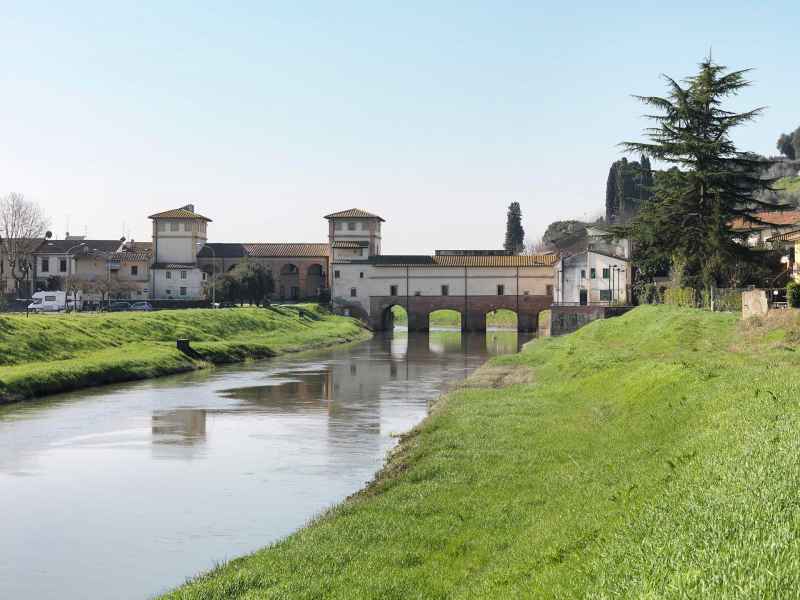 View of the Ponte a Cappiano, Fucecchio