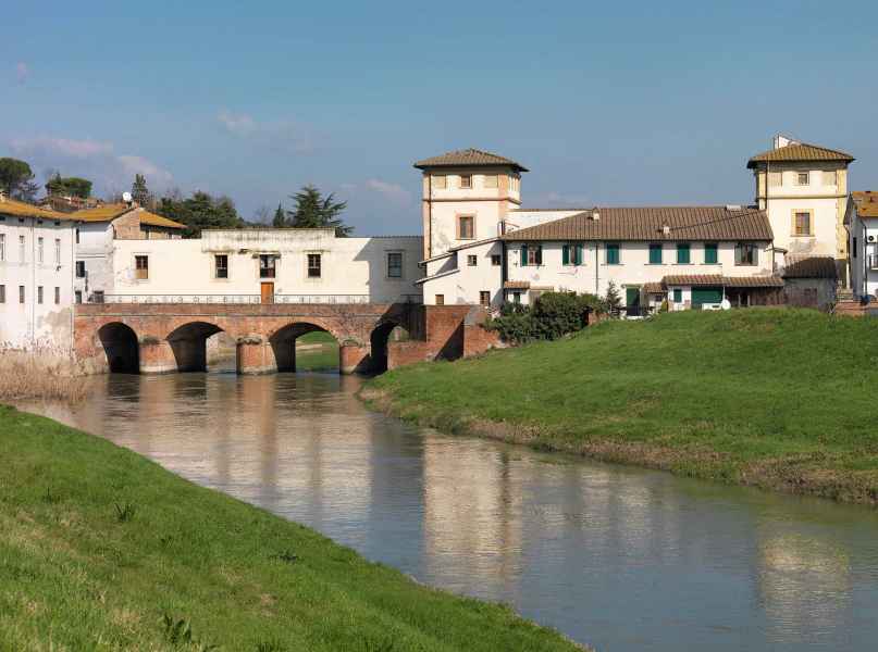 View of the Ponte a Cappiano, Fucecchio