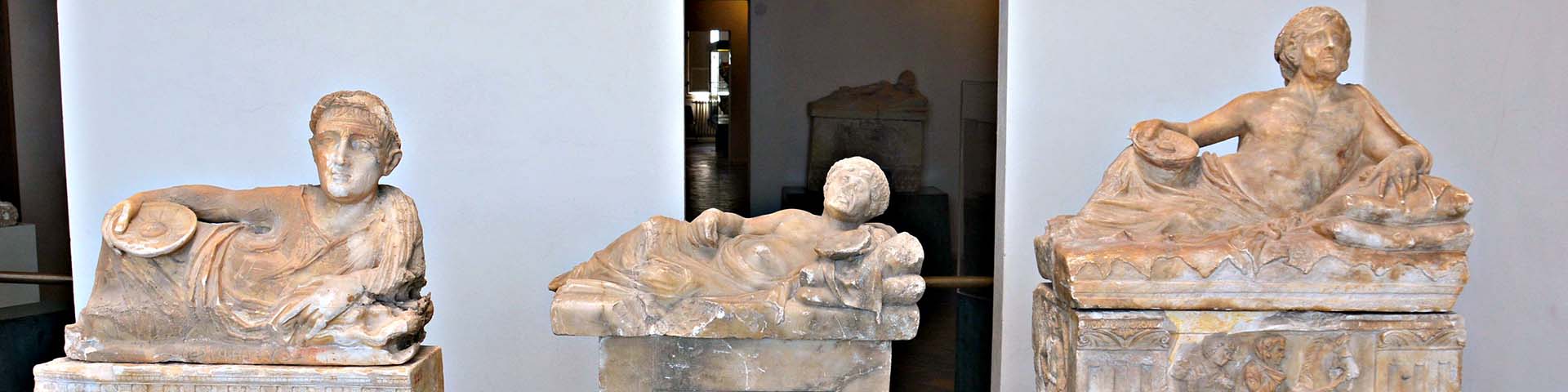 Urne nel Museo Guarnacci, Volterra